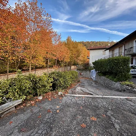 Апартаменты Lakefront With Terrace Near Montorfano